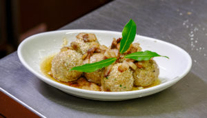 Canederlotti di pane di segale con pancetta e ricotta affumicata - Fiorenzo Varesco - ricette in casa - alpibio